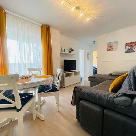 Apartamento Primera Linea De Playa Valdelagrana El Puerto de Santa María Exteriör bild