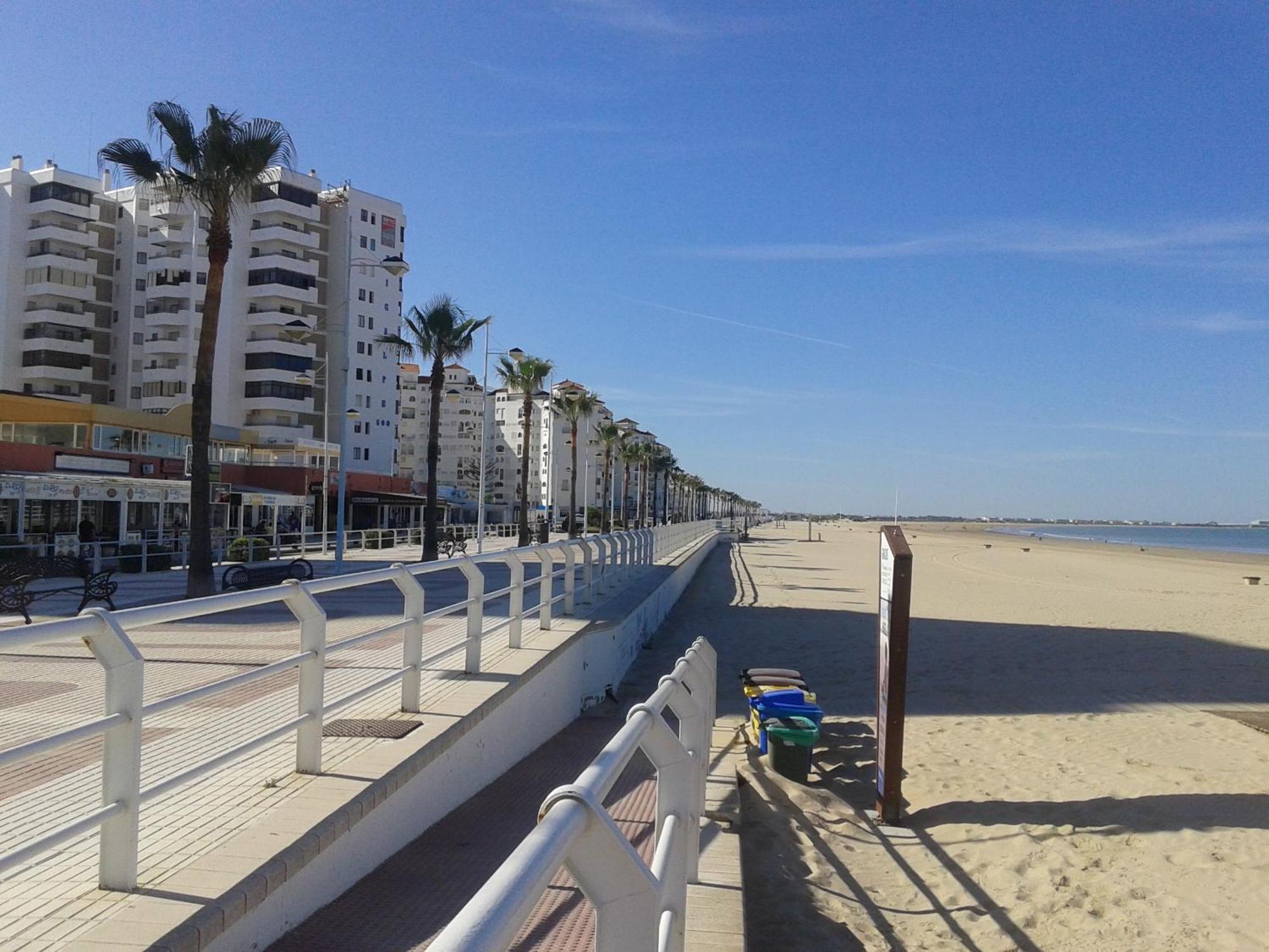 Apartamento Primera Linea De Playa Valdelagrana El Puerto de Santa María Exteriör bild